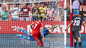 Stuani falla un penalti más de diez años después