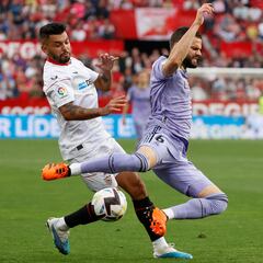 ¿Por qué Tecatito Corona no jugó la Europa League con Sevilla?