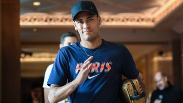 Paris Saint-Germain's Brazilian forward Neymar Jr gestures as he leaves his hotel to go to a training session, on August 2, 2018 in Shenzhen, two days ahead of the 2018 French Champions Trophy (Trophee des Champions) football match between Monaco (AS