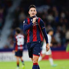 Pablo Martínez se luce a balón parado