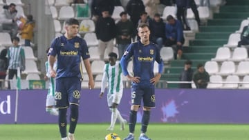 El Tenerife tiene en los partidos lejos del Heliodoro su talón de Aquiles.