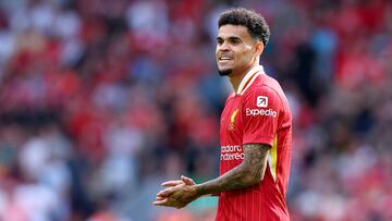 LIVERPOOL (United Kingdom), 11/05/2025.- Luis Diaz of Liverpool looks on during the English Premier League soccer match between Liverpool FC and Arsenal FC, in Liverpool, Britain, 11 May 2025. (Reino Unido) EFE/EPA/ASH ALLEN EDITORIAL USE ONLY. No use with unauthorized audio, video, data, fixture lists, club/league logos, 'live' services or NFTs. Online in-match use limited to 120 images, no video emulation. No use in betting, games or single club/league/player publications.