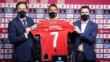 Luis Suárez lucirá el número 7.