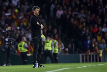 SEVILLE, SPAIN - OCTOBER 15: Luis Enrique, Manager of Spain reacts during the UEFA Nations League A Group Four match between Spain and England at Estadio Benito Villamarin on October 15, 2018 in Seville, Spain.