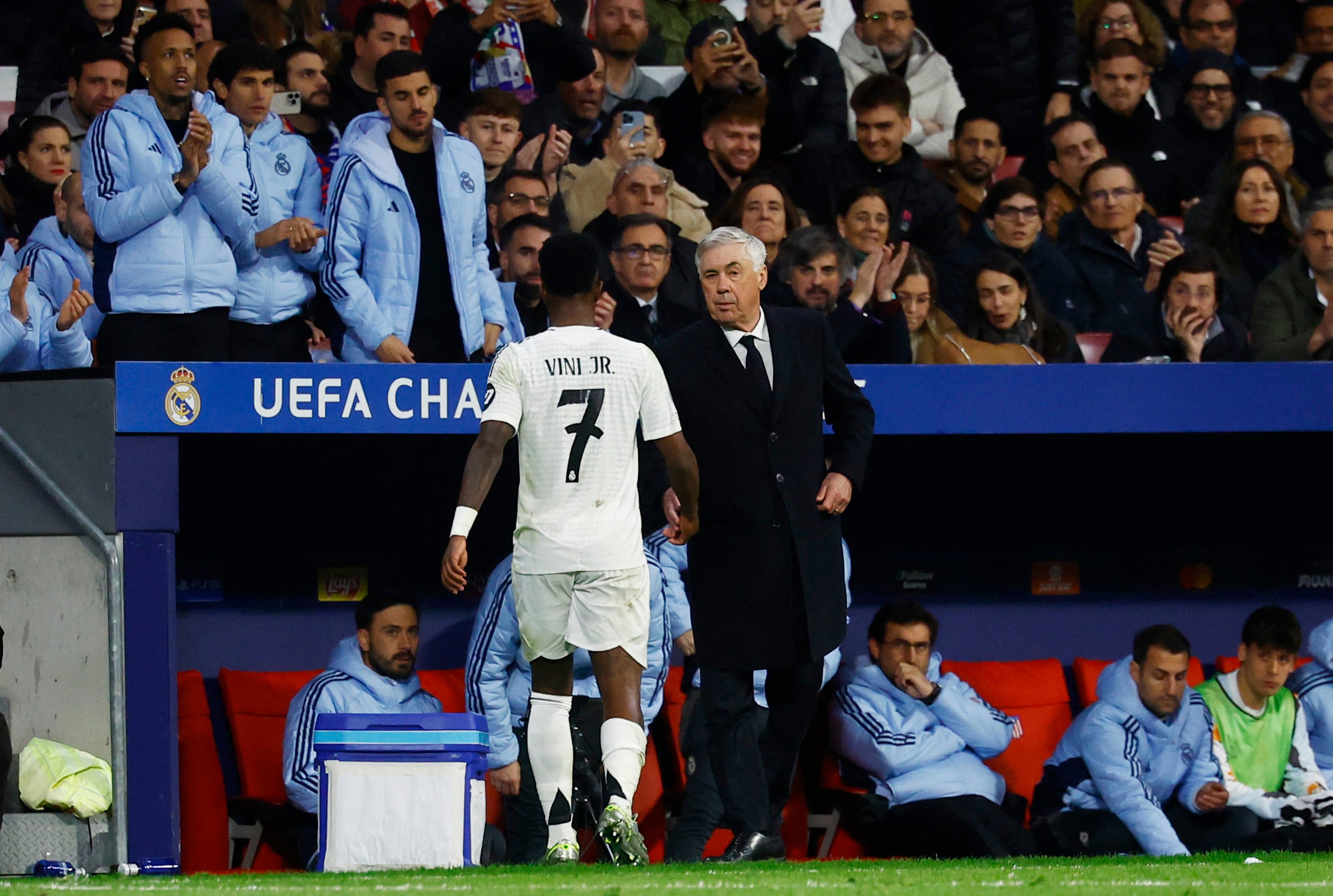 Vinicius, a la grada: Tenemos 15 Champions; vosotros, 0
