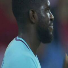 Umtiti debió ser expulsado tras ver una amarilla y aplaudir