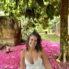 Llega a Colombia, se empapa del país y esta influencer italiana dice a qué huelen los colombianos: “Vivimos con miedo de morirnos”