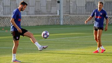 Saúl y Marcos Llorente, durante un entrenamiento del Atlético.