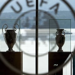 La UEFA aprueba la nueva Champions League: también habrá partidos los jueves