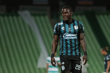 Querétaro, el equipo de la Liga MX con el valor de plantilla más bajo, quedó en el penúltimo lugar de la tabla general. Algunos refuerzos como Kevin Ramírez, Gonzalo Montes o Hugo Silveira mostraron su valía este semestre a pesar de los malos resultados. Este no fue el caso del ecuatoriano Jonathan Betancourt. El futbolista originario de Esmeraldas jugó 12 partidos (cuatro como titular) y no pudo anotar. Su desempeño fue gris, en el mejor de los casos.