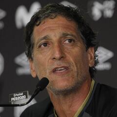 ¿Se siente cuestionado?: Salas lanza firme frase a sus críticos