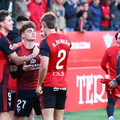 Aprobados en el Mirandés: el equipo rojillo recupera su esencia