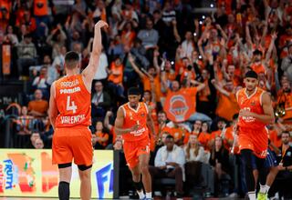 El rodillo taronja amenaza a Olympiacos