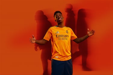 El naranja, protagonista de la segunda equipación del Real Madrid