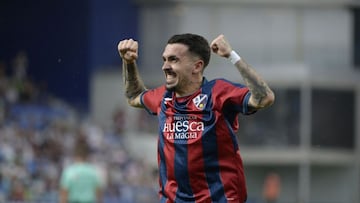 Joaquín Muñoz celebra su gol frente al Eldense.