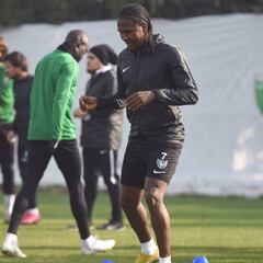 Besiktas busca a Hugo Rodallega