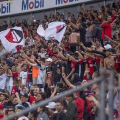 Suspenden momentáneamente el partido por grito homofóbico