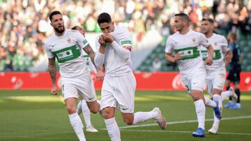 Elche 3 - C¨¢diz 1: resumen, goles y resultado de LaLiga Santander