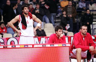 

El autor de la canasta con la que el Olympiacos ganó su segunda Euroliga (2012) tumbando en la final al máximo favorito, el CSKA de un Kirilenko que plantó a la NBA para intentar ganar el título europeo, y que pensaba que el tiro decisivo se lo jugaría Spanoulis. Un año después repetiría de nuevo como rey de la Euroliga. A excepción de dos años que pasó en Málaga, Printezis jugó toda su carrera en un Olympiacos que le ha retirado la camiseta.

