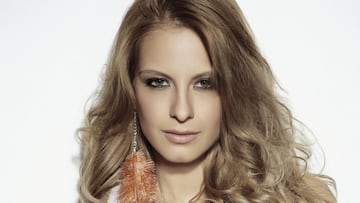 Laura Acuña, presentadora.
