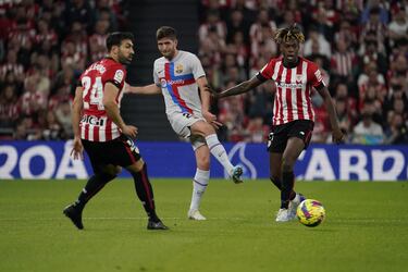 Sergi Roberto y Nico Williams en un instante del partido.