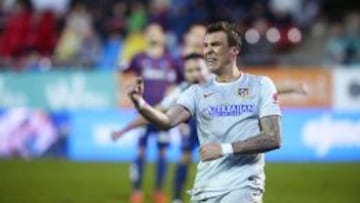 Mandzukic celebra en Ipurua uno de los dos goles que le marcó al Eibar.