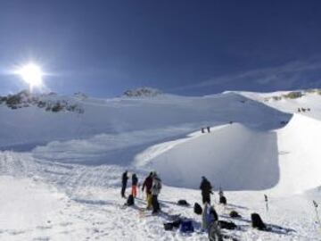 El equipo de halfpipe francés se prepara estos días en Tignes, los Alpes, para los Juegos Olímpicos de Invierno en Sochi.
