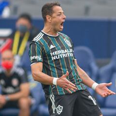 Chicharito Hernández va por un récord que no se rompe desde 1999 en la MLS