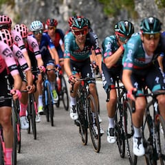 El Bora se luce y Buitrago y Sosa pierden tiempo en Los Alpes