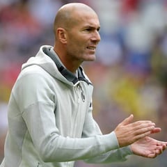 Zidane: "¿Bale, jugando al golf? Ojalá se haya entrenado..."
