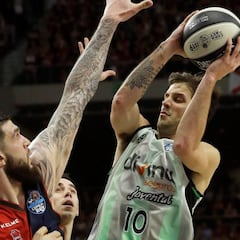 Laprovittola fulmina al Baskonia y la Penya está en semifinales