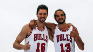 TORRES GEMELAS. Pau Gasol y Joakim Noah forman una de las mejores parejas interiores de la NBA.