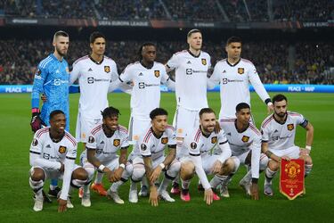 De Gea, Varane, Wan-Bissaka, Lindelof y Casemiro.
Elanga, Fred, Sancho, Shaw, Rashford y Bruno Fernandes.