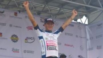 El pedalista Wilmar Paredes se adjudicó la segunda etapa y es líder de la montaña de la Vuelta de la Juventud.