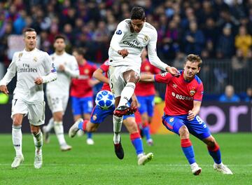 Raphael Varane e Ivan Oblyakov.