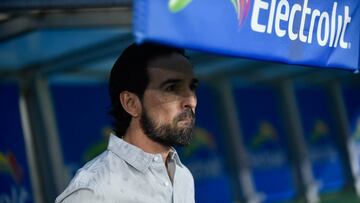 Chivas busca técnico; Gerardo Espinoza KO