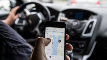 La Guardia Nacional prevé multar a conductores de aplicación como Didi y Uber si realizan ascensos y descensos en el AICM.