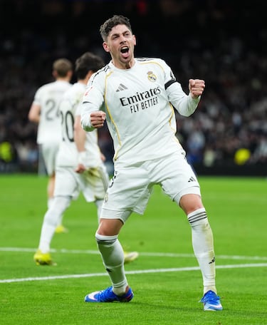 2-0. Federico Valverde celebra el segundo tanto.