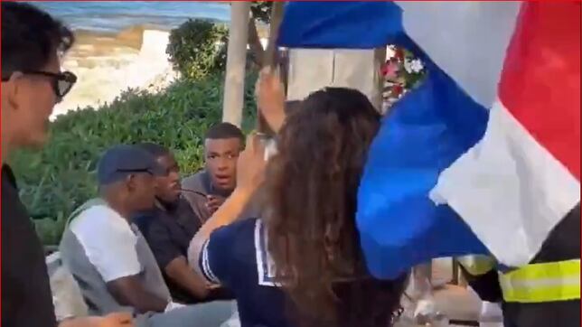 Misterio Mbappé: lesión... y fiesta