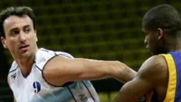 <b>OTRO NBA.</b> El jugador de los San Antonio Spurs será uno de los representantes de la liga más fuerte del mundo en el próximo Mundial de Japón.