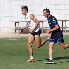 Paulista y Marcos André, dudas para San Mamés