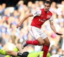Van Persie hunde al Chelsea