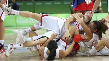Olympics: Spain see off Serbia to reach women's basketball final