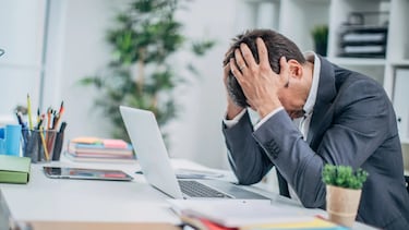 La regla laboral china del 996 que está ganando terreno en EEUU: 70 horas de trabajo semanales en una oferta de empleo