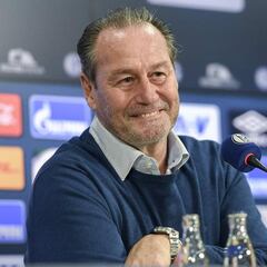 Stevens entrenará al Schalke hasta final de temporada tras el adiós a Tedesco