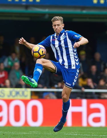 En el Deportivo Alavés (2016/17), Marcos Llorente jugó cedido por el Real Madrid, disputando 32 partidos de Liga y siendo una de las revelaciones del campeonato por su despliegue físico y calidad en el mediocampo.
