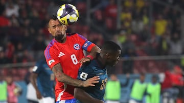 A Arturo Vidal le preguntan si la ANFP debe respaldar a Gareca y su respuesta es inédita