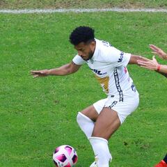 Miguel Layún denunció racismo de abanderado en el amistoso ante Pumas