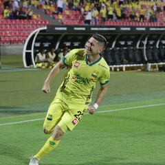 Bucaramanga sale del fondo con la remontada ante Tolima