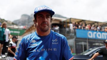 Fernando Alonso momentos previos a la carrera de F1 en el GP de Mónaco 2022.